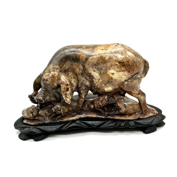 Vintage Chinese Carved Soapstone Statue Pig Piglets W/Wood Stand - Picture 1 of 16